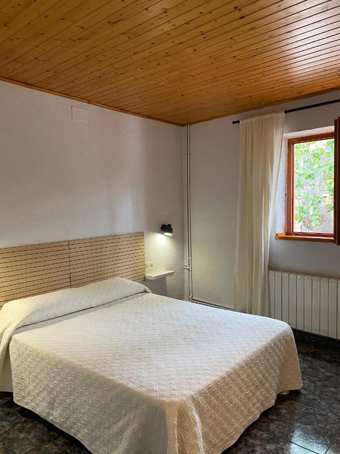 Hotel Rural Cal Amadeu Vilanova de Escornalbou Exteriör bild
