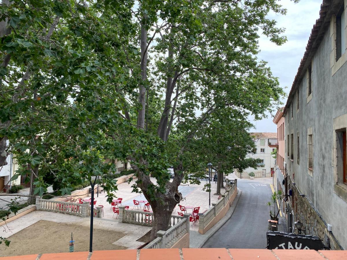 Hotel Rural Cal Amadeu Vilanova de Escornalbou Exteriör bild